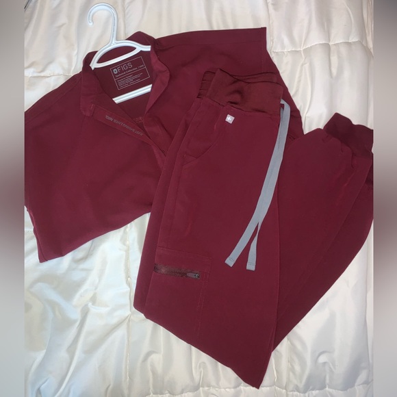 FIGS XXS BURGUNDY SET - Picture 3 of 4